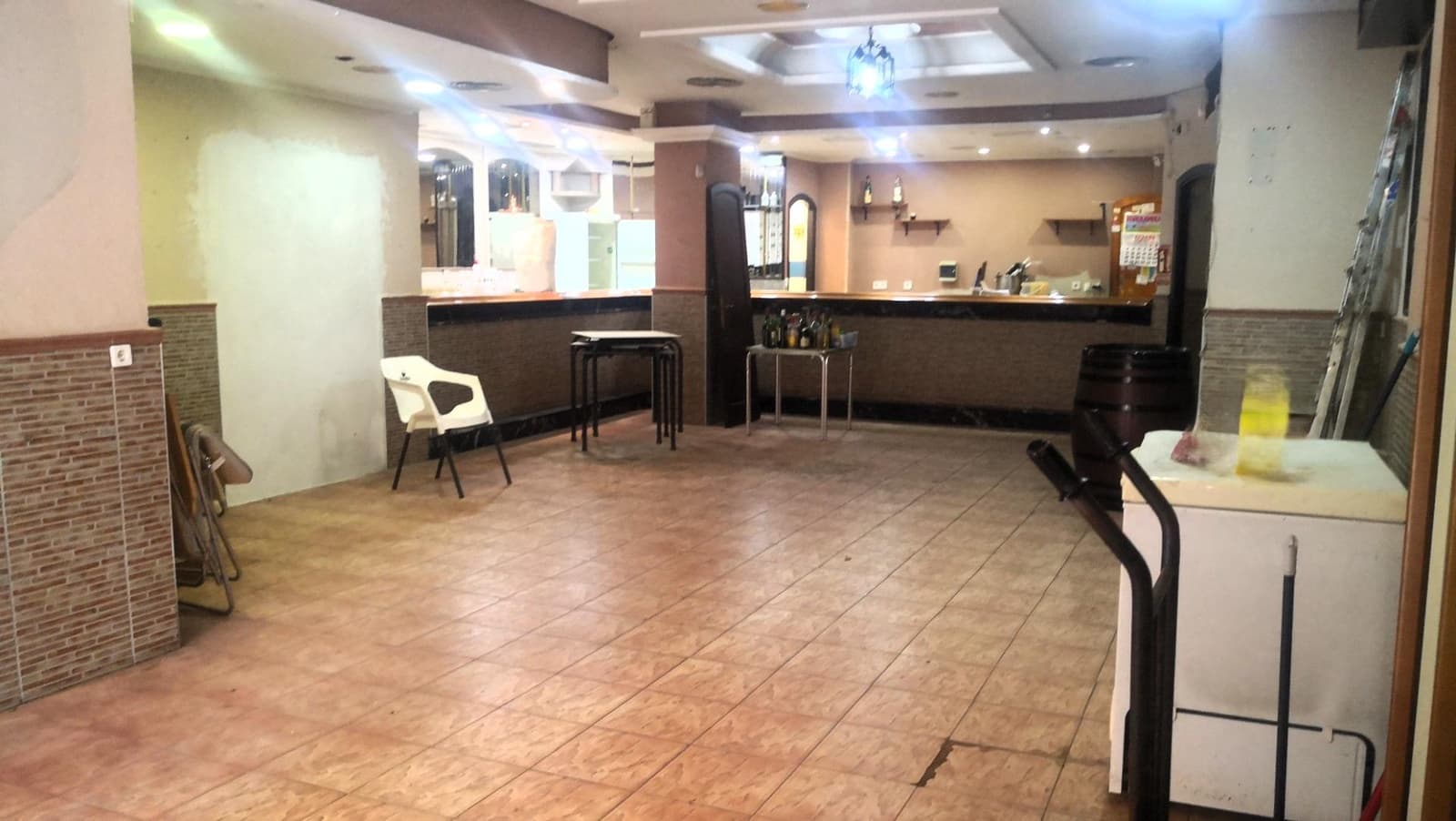 Erhverv til salg i Almeria by - € 106.000 (Ref: 8773546)