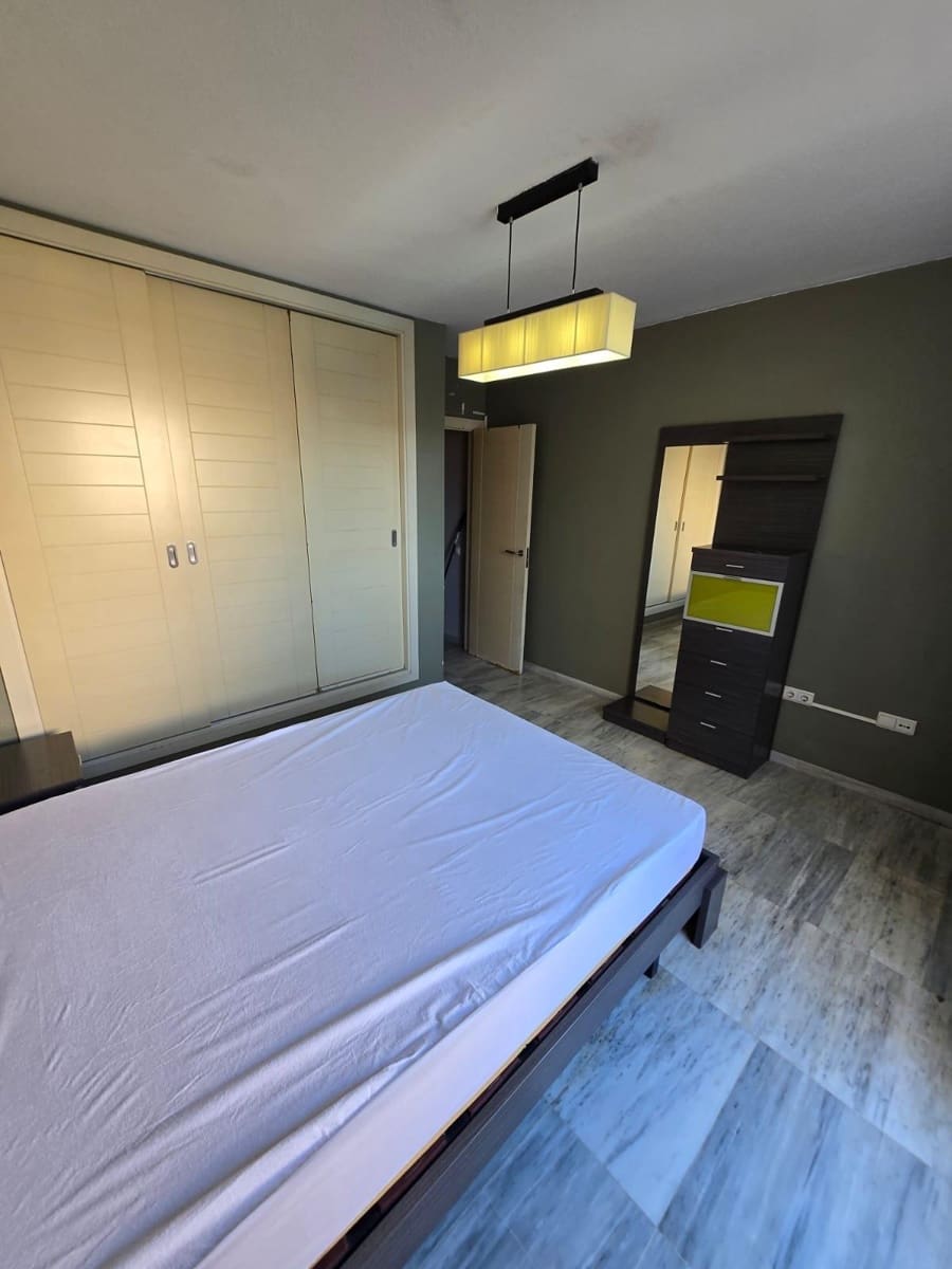 2 slaapkamer Appartement te koop in Roquetas de Mar met zwembad - € 165.000 (Ref: 8792711)