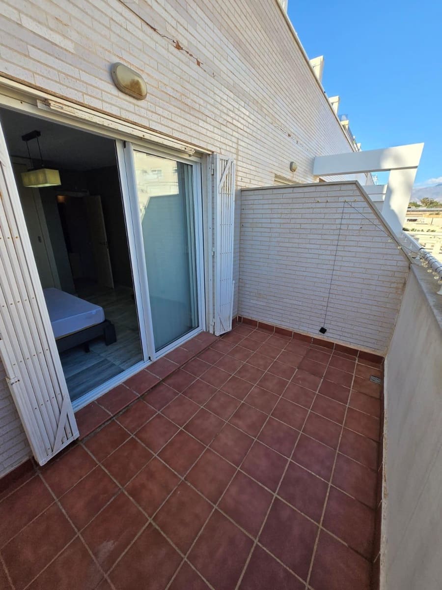 2 slaapkamer Appartement te koop in Roquetas de Mar met zwembad - € 165.000 (Ref: 8792711)