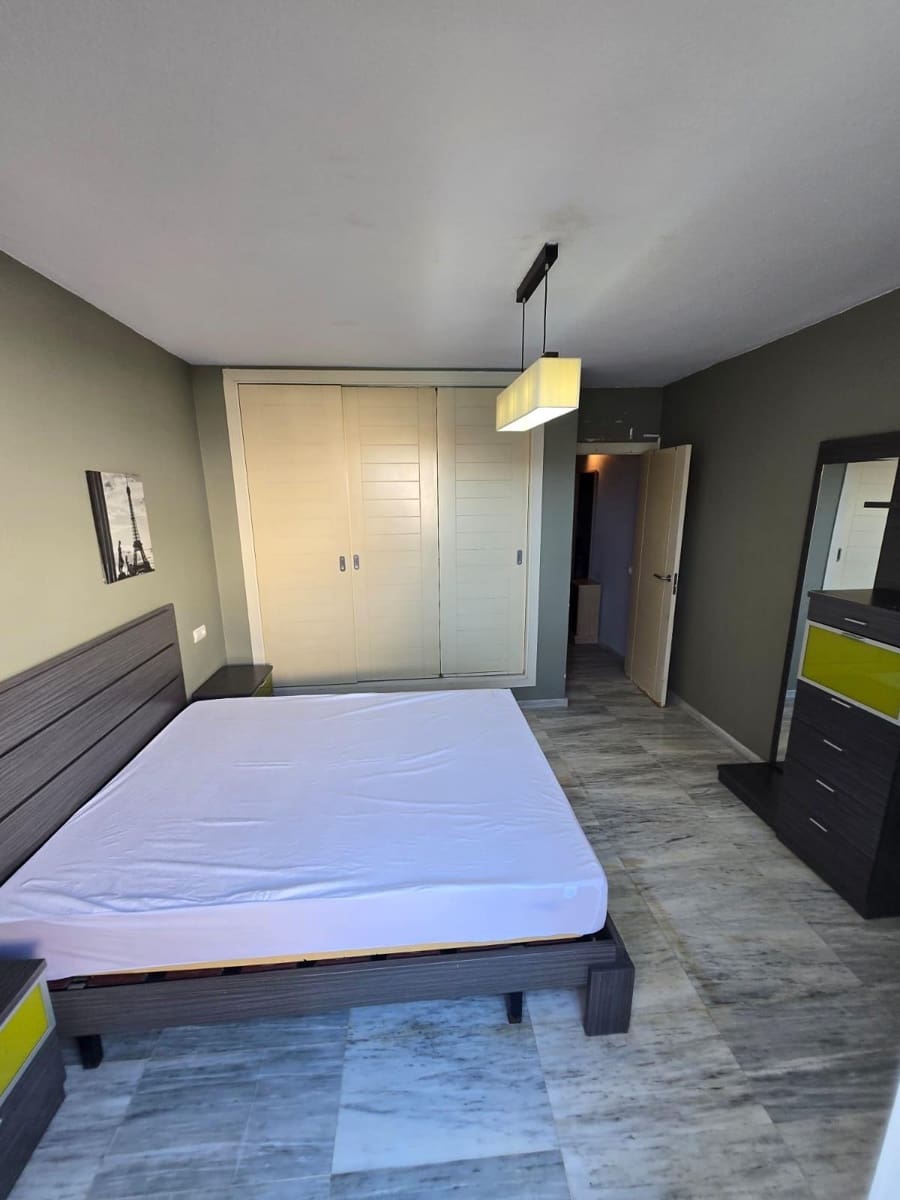 2 slaapkamer Appartement te koop in Roquetas de Mar met zwembad - € 165.000 (Ref: 8792711)