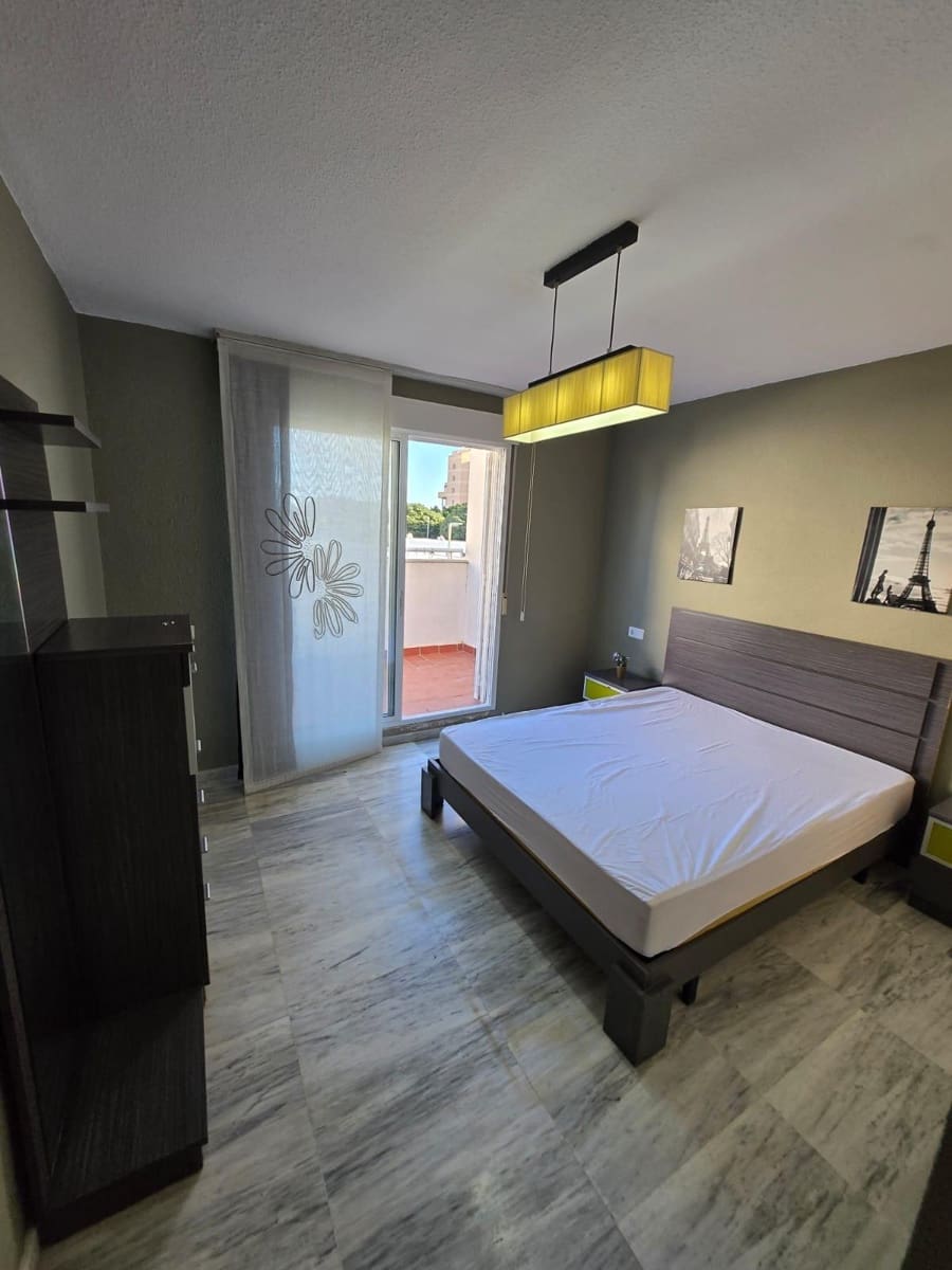 2 slaapkamer Appartement te koop in Roquetas de Mar met zwembad - € 165.000 (Ref: 8792711)