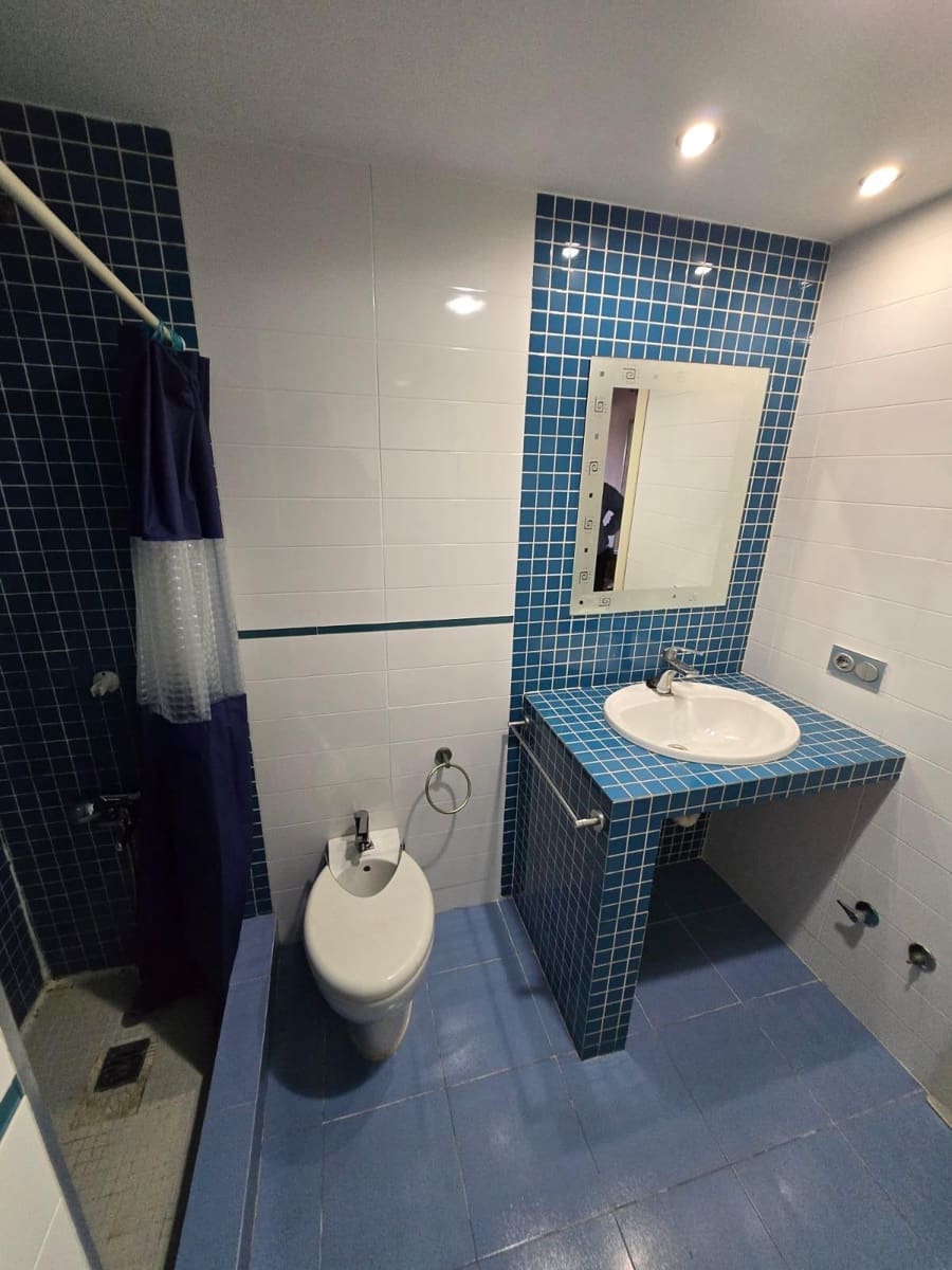 2 slaapkamer Appartement te koop in Roquetas de Mar met zwembad - € 165.000 (Ref: 8792711)