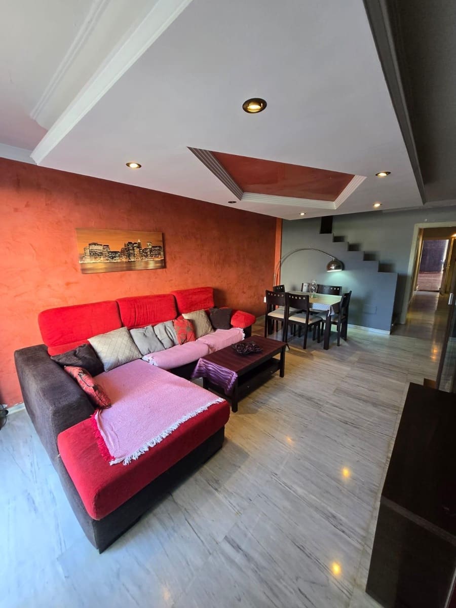 2 slaapkamer Appartement te koop in Roquetas de Mar met zwembad - € 165.000 (Ref: 8792711)