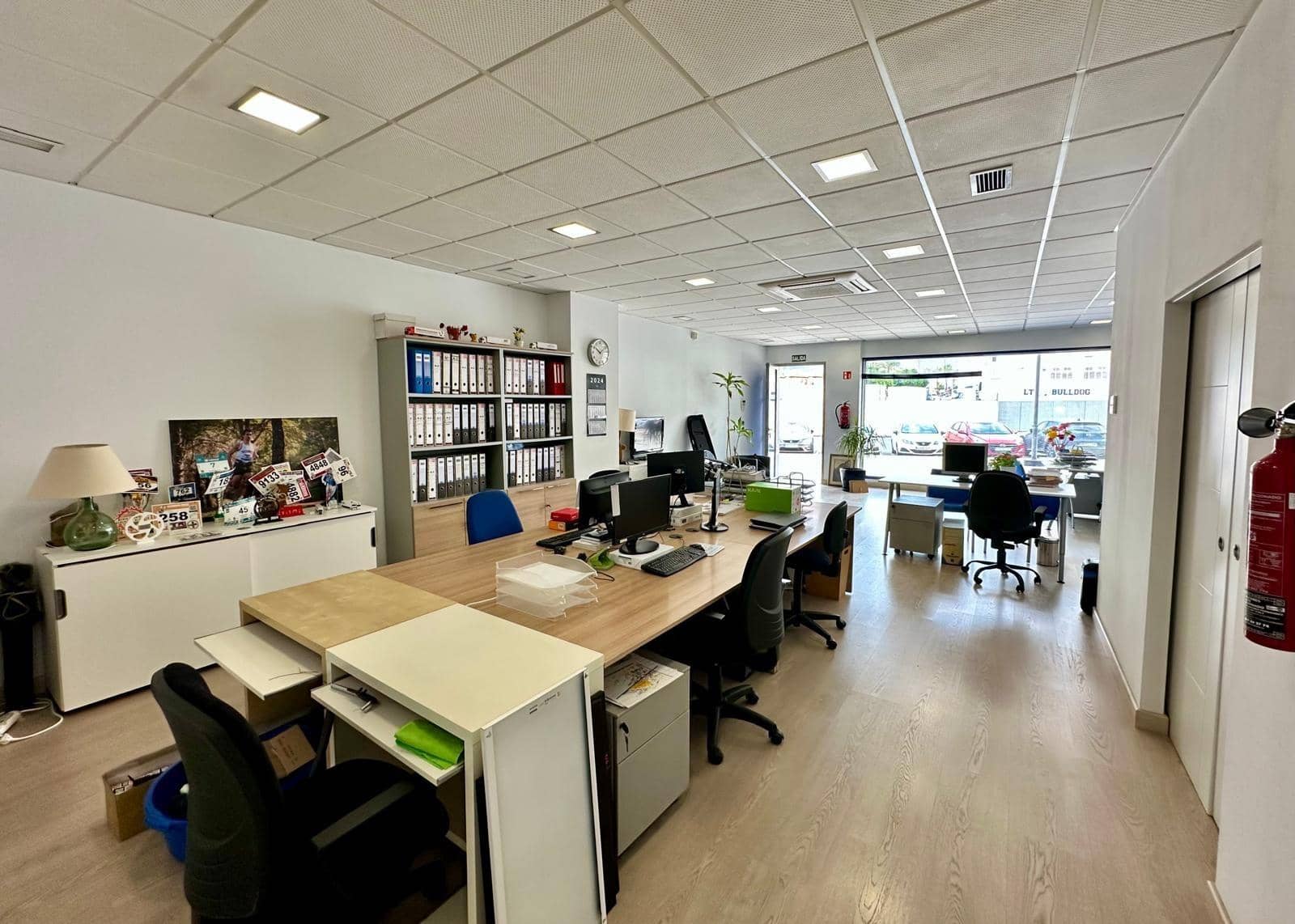 Commercieel te huur in El Parador de las Hortichuelas - € 950 (Ref: 8934950)