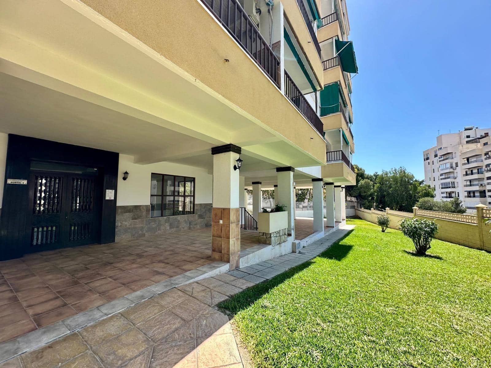 2 soveværelse Lejlighed til leje i Aguadulce (Almeria) med swimmingpool - € 700 (Ref: 8970510)