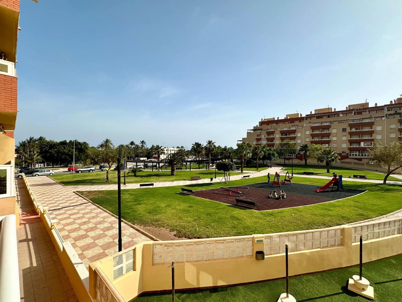 2 slaapkamer Flat te koop in Aguadulce (Almeria) met zwembad - € 190.000 (Ref: 8992597)