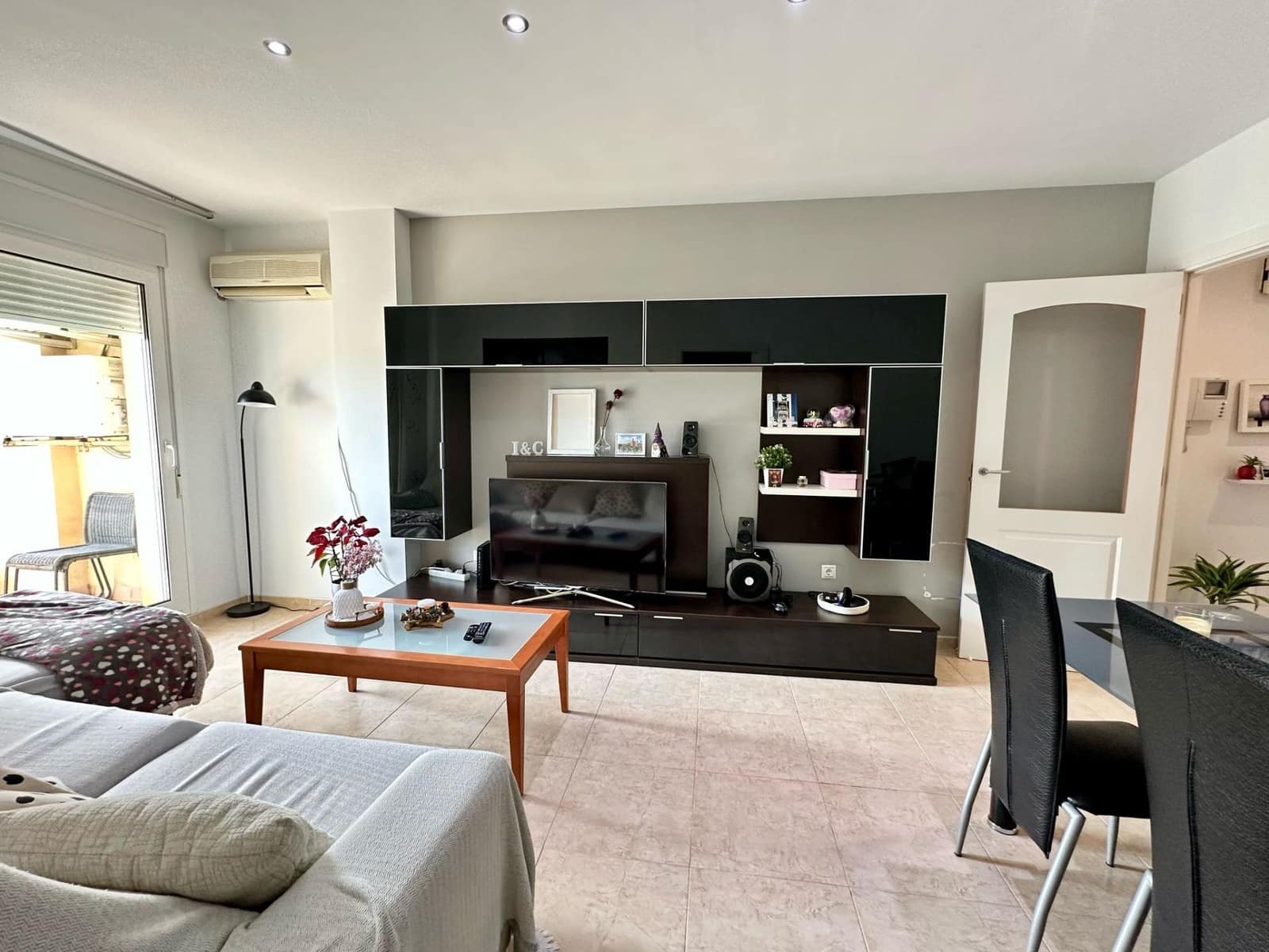 2 slaapkamer Flat te koop in Aguadulce (Almeria) met zwembad - € 190.000 (Ref: 8992597)