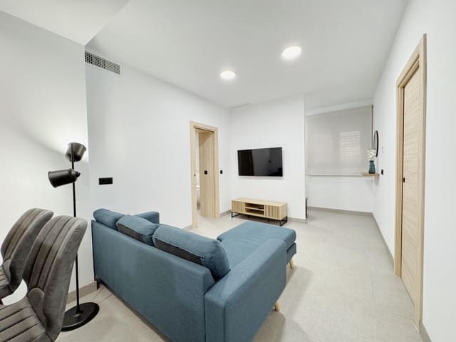 1 bedroom Apartment for sale in Centro, Almería city - € 130,000 (Ref: 8998822)