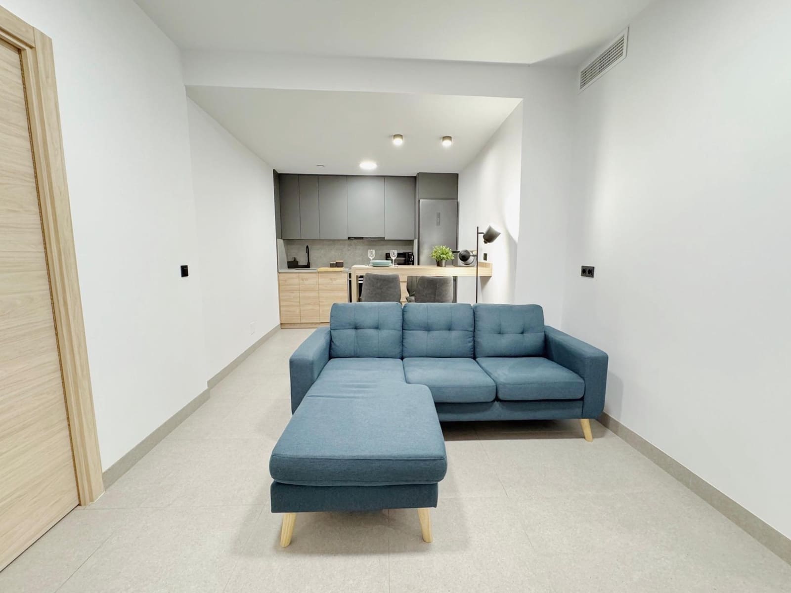 1 quarto Apartamento para arrendar em Almeria cidade - 600 € (Ref: 8998822)