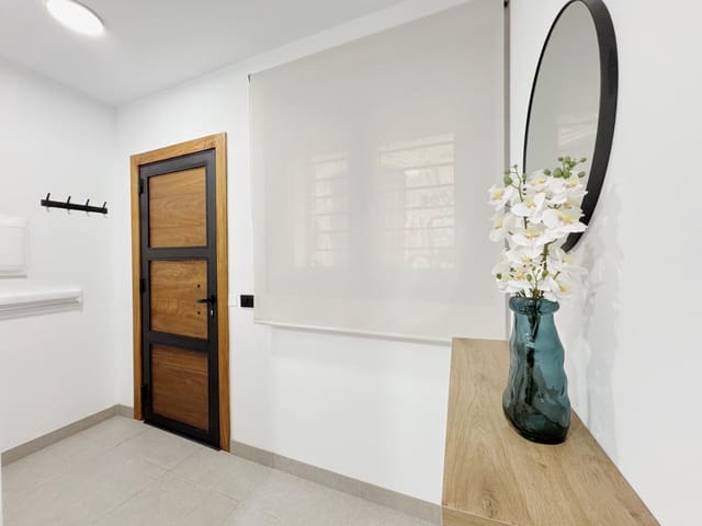 1 quarto Apartamento para arrendar em Centro, Almeria cidade - 600 € (Ref: 8998822)