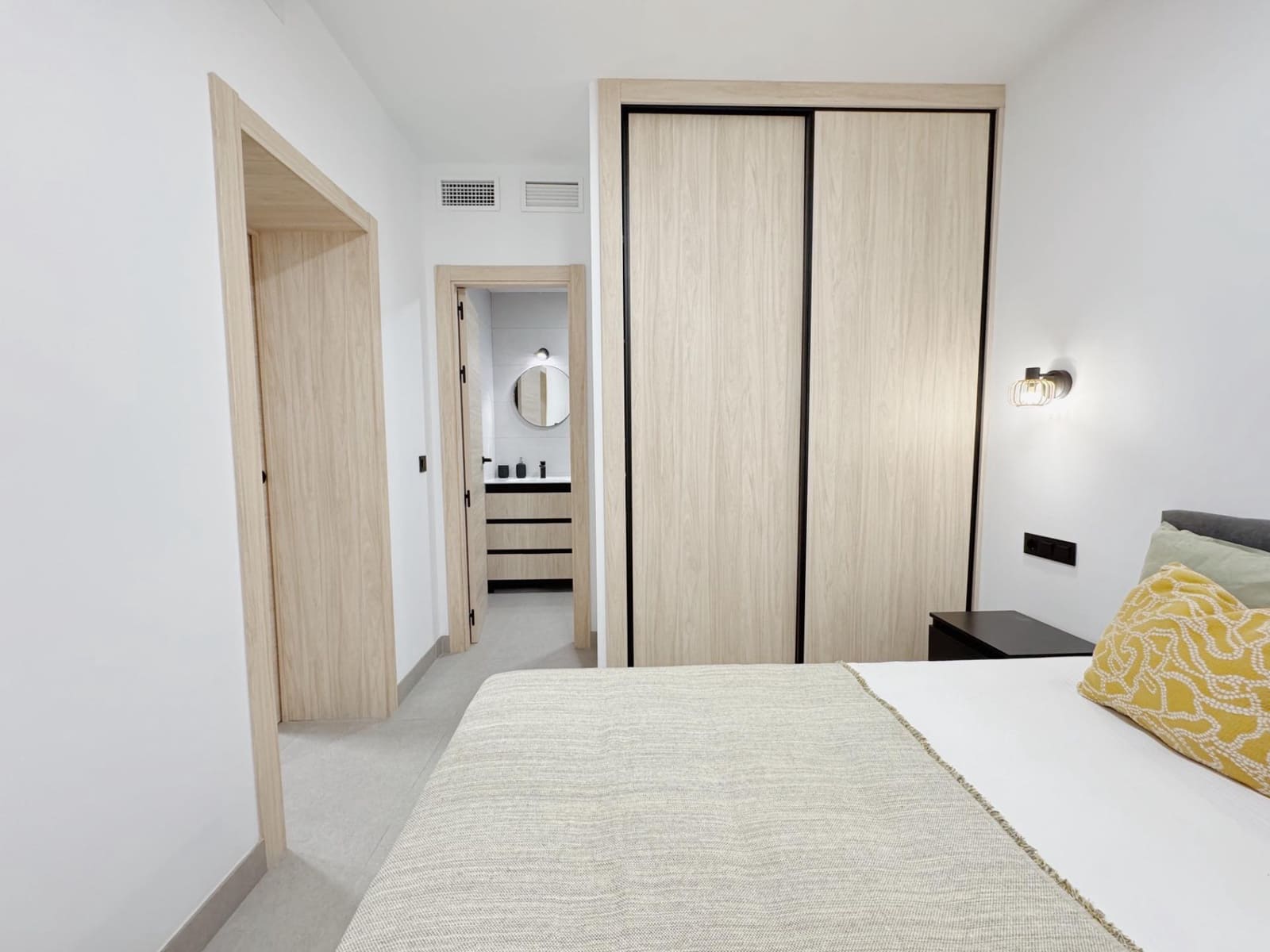 1 quarto Apartamento para arrendar em Almeria cidade - 600 € (Ref: 8998822)