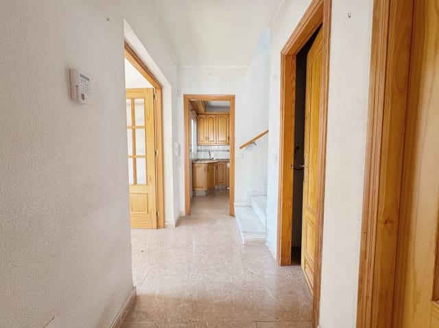 4 soverom Villa til salgs i Huércal de Almería med garasje - € 171 000 (Ref: 9102999)