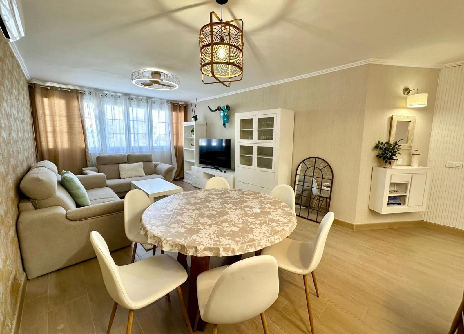 3 soveværelse Rækkehus til salg i Aguadulce (Almeria) - € 297.000 (Ref: 9114255)