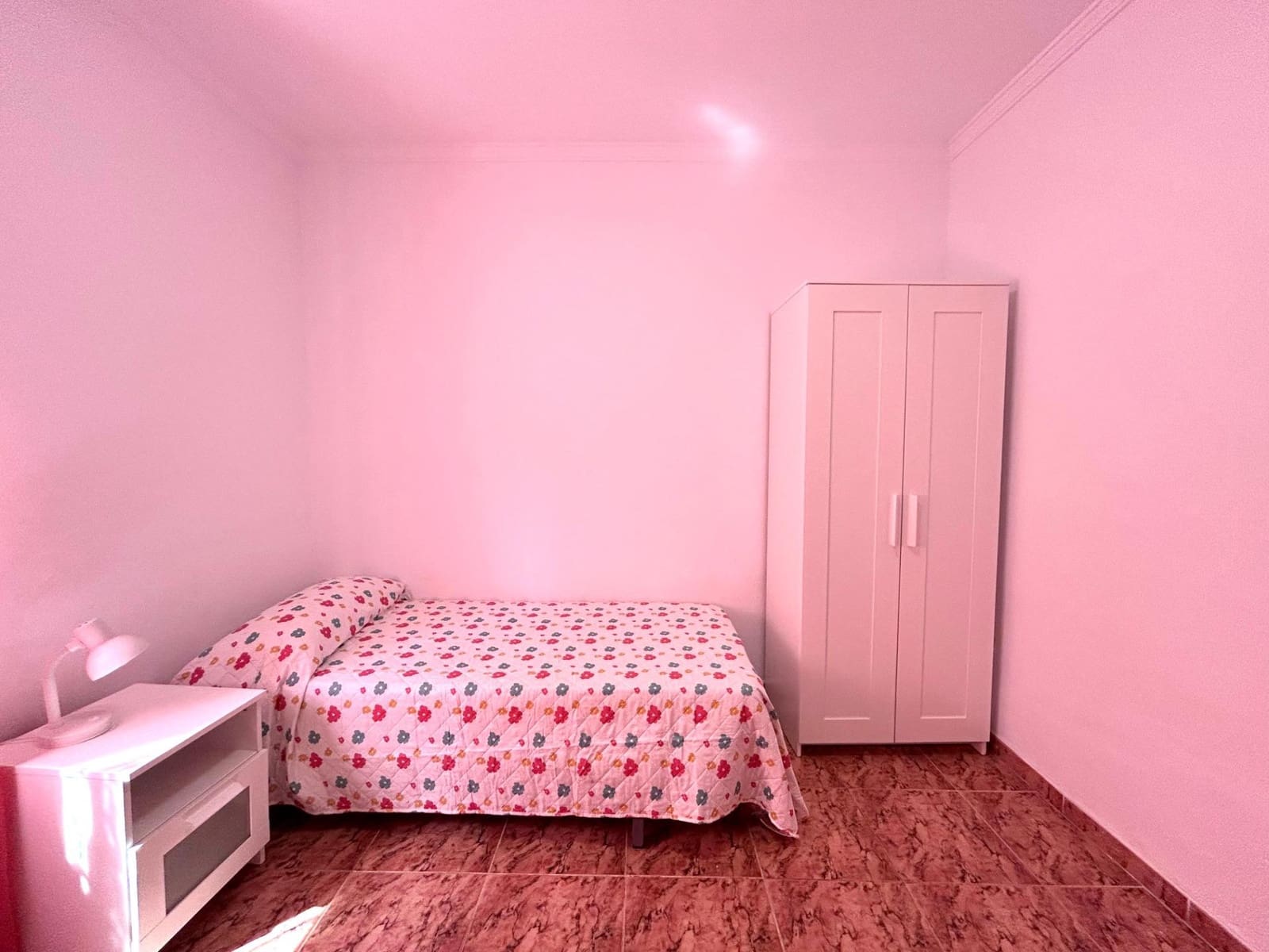 3 soverom Leilighet til leie i Almeria by - € 275 (Ref: 9169652)