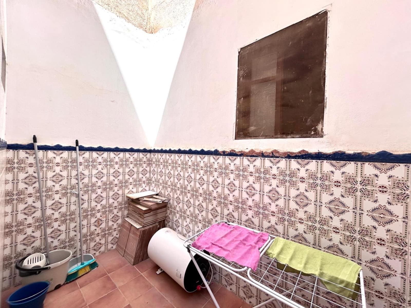 3 soverom Leilighet til leie i Almeria by - € 275 (Ref: 9169652)