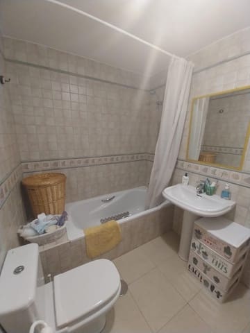 Piso de 1 habitación en Aguadulce (Almeria), Roquetas de Mar en alquiler - 550 € (Ref: 9174612)