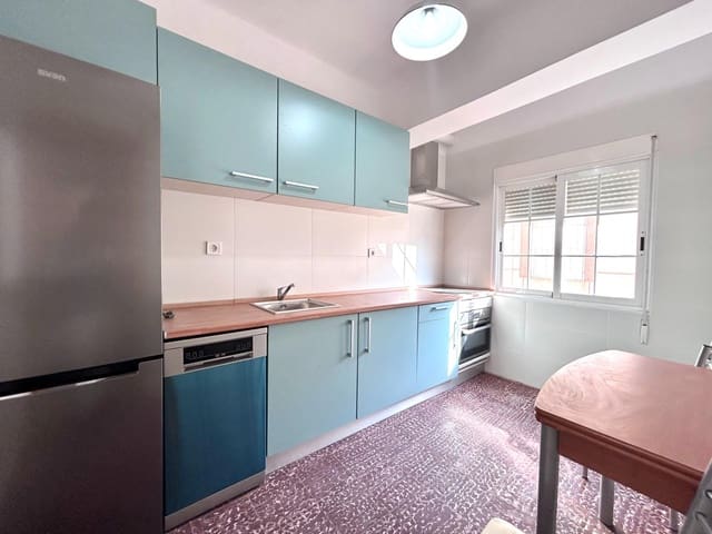 Piso de 2 habitaciones en Almería ciudad en alquiler - 750 € (Ref: 9174614)