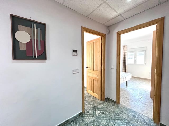Piso de 2 habitaciones en Almería ciudad en alquiler - 750 € (Ref: 9174614)