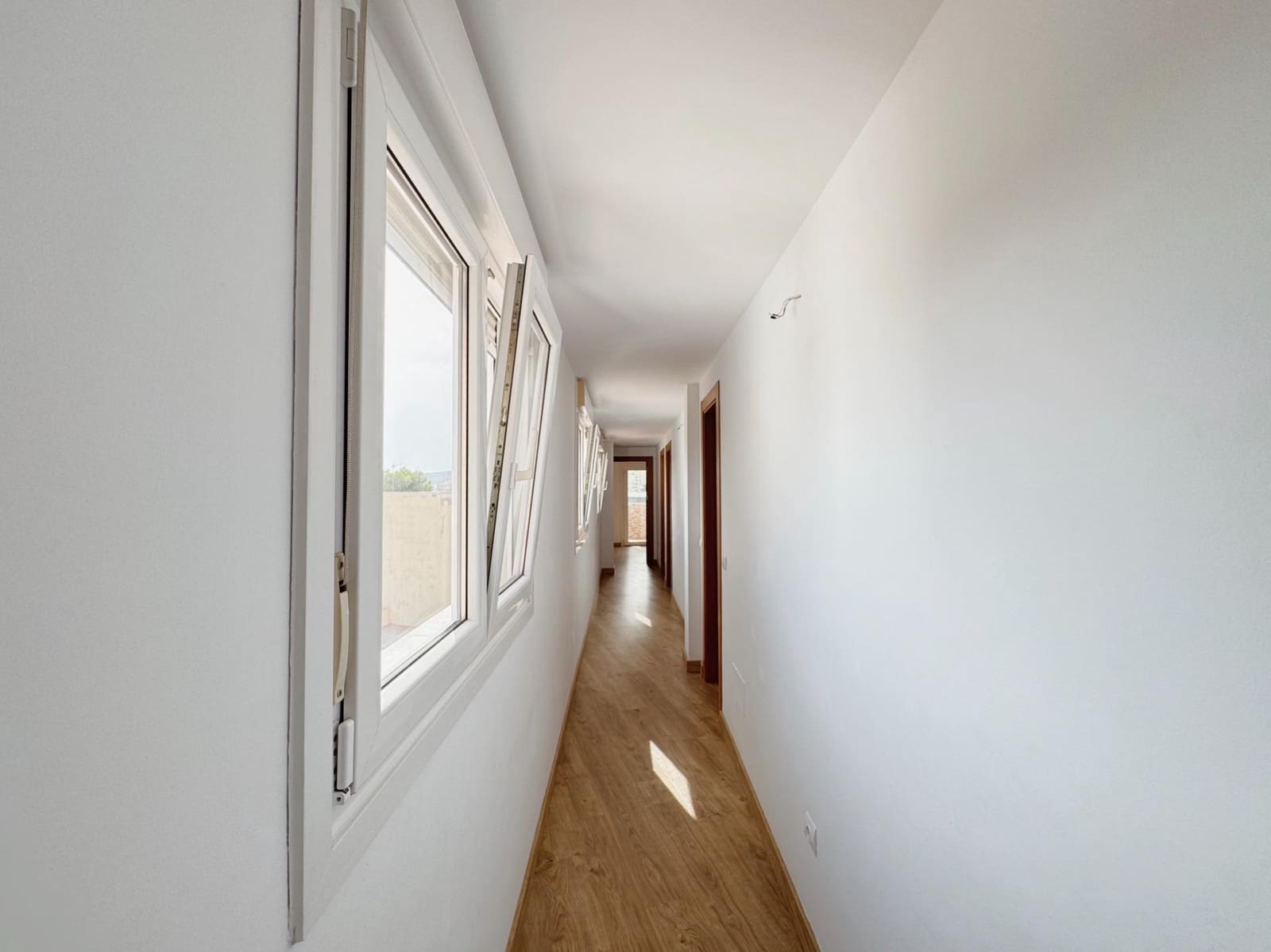 4 quarto Apartamento para venda em Almeria cidade com garagem - 354 000 € (Ref: 9181146)