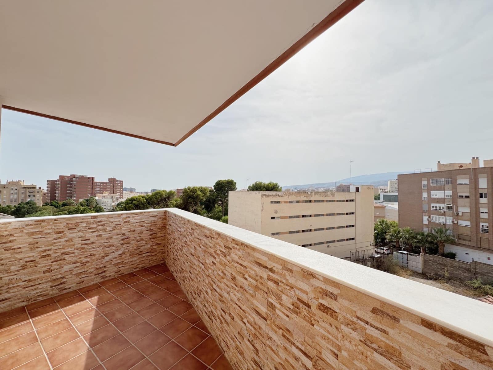 4 quarto Apartamento para venda em Almeria cidade com garagem - 354 000 € (Ref: 9181146)