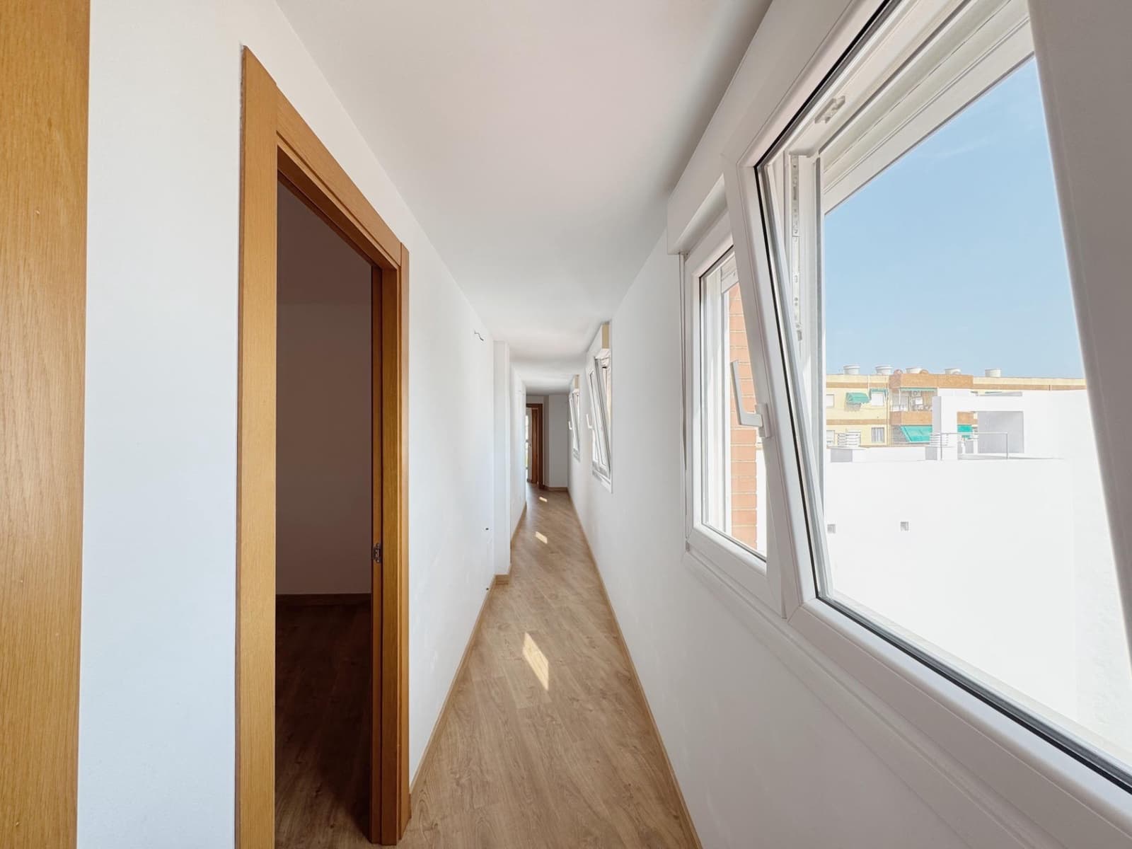 4 quarto Apartamento para venda em Almeria cidade com garagem - 354 000 € (Ref: 9181146)