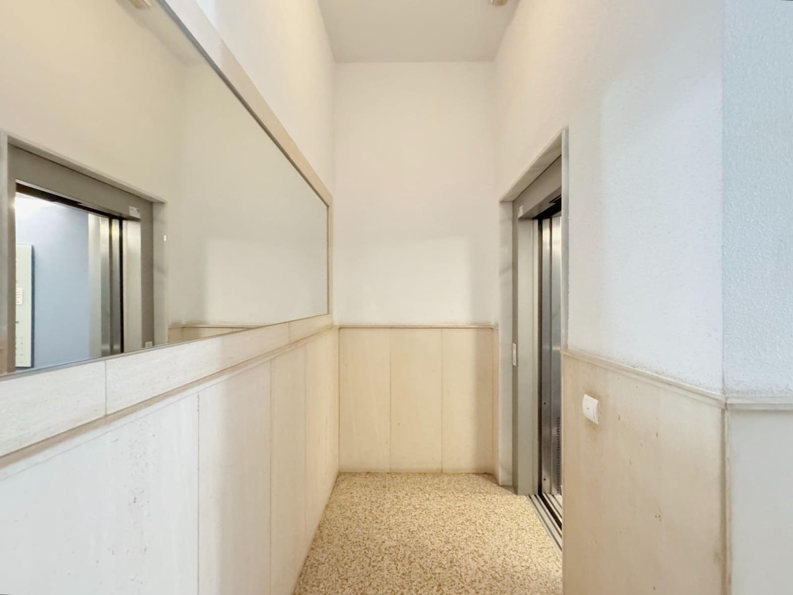 4 quarto Apartamento para venda em Almeria cidade com garagem - 354 000 € (Ref: 9181146)