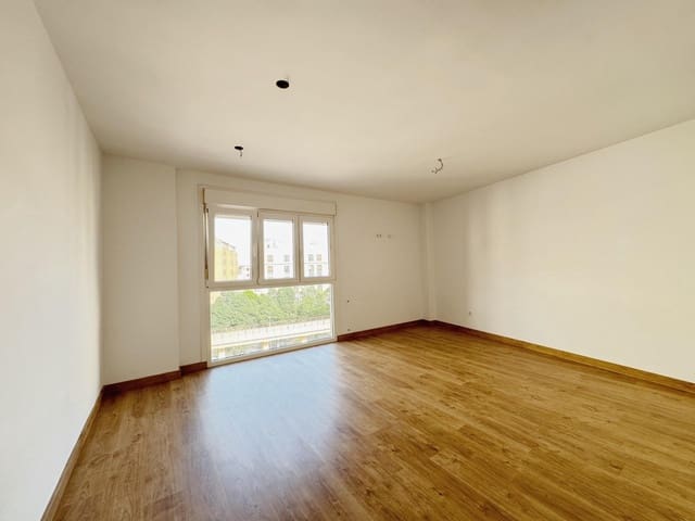 4 soveværelse Lejlighed til salg i Almería by med garage - € 354.000 (Ref: 9181146)