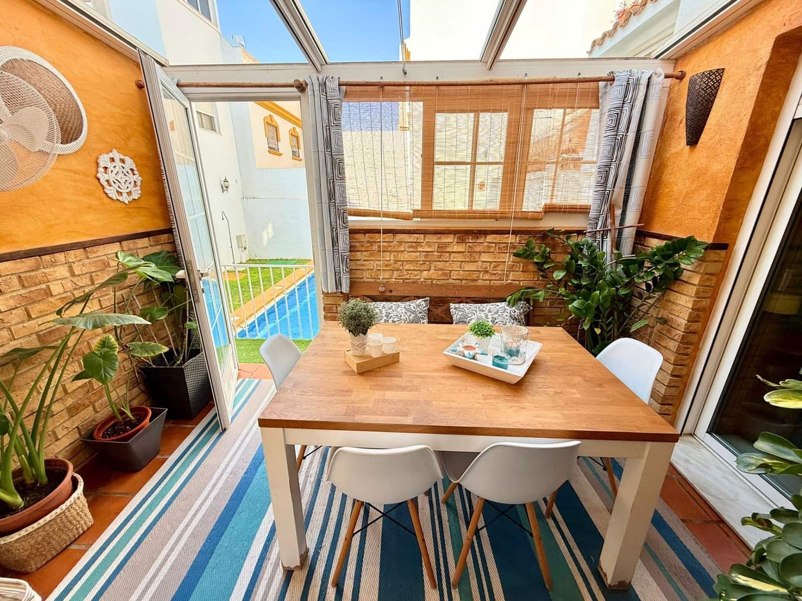 4 soveværelse Rækkehus til salg i Aguadulce (Almeria) med swimmingpool garage - € 374.000 (Ref: 9197877)