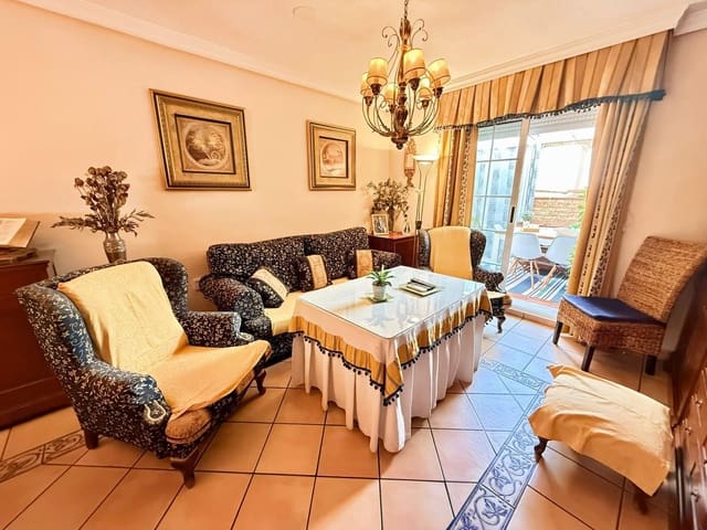 4 makuuhuone Rivitalo myytävänä paikassa Aguadulce (Almeria), Roquetas de Mar mukana uima-altaan 
autotalli - 374 000 € (Ref: 9197877)