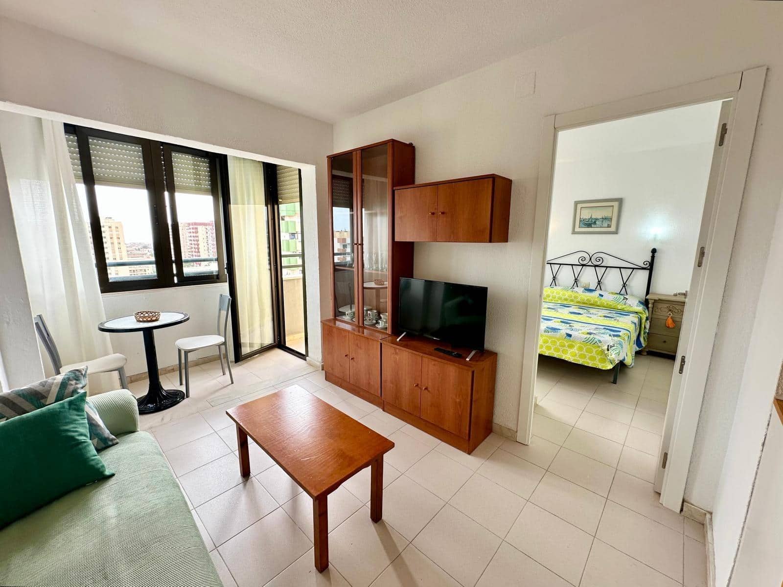 Appartement te huur in Aguadulce (Almeria) - € 550 (Ref: 9215214)