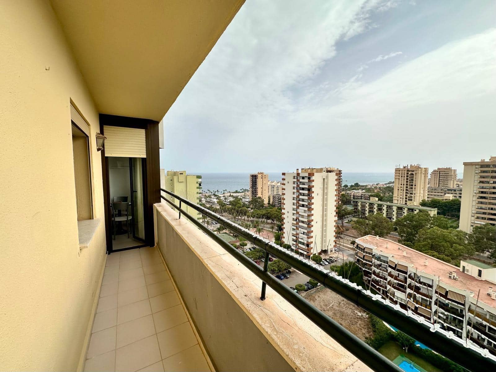 Appartement te huur in Aguadulce (Almeria) - € 550 (Ref: 9215214)