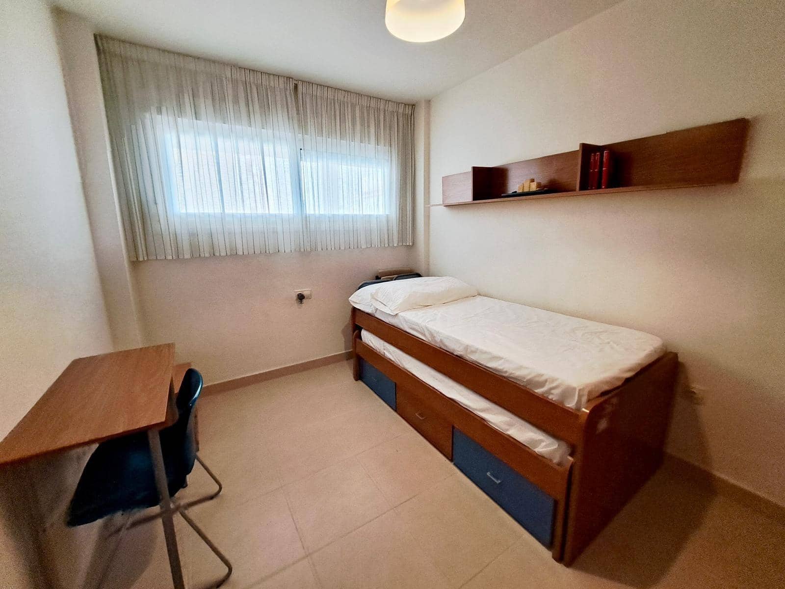 2 soveværelse Lejlighed til leje i Roquetas de Mar med swimmingpool - € 550 (Ref: 9220132)