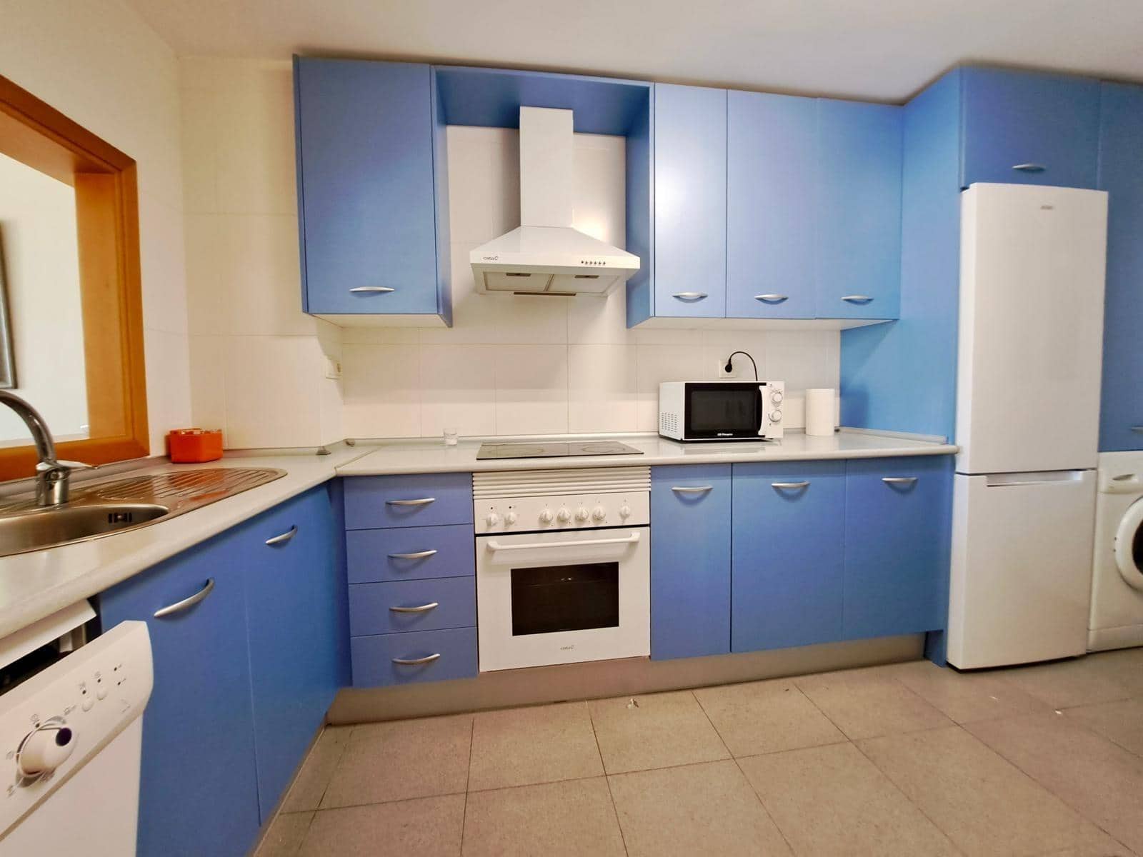 2 soveværelse Lejlighed til leje i Roquetas de Mar med swimmingpool - € 550 (Ref: 9220132)