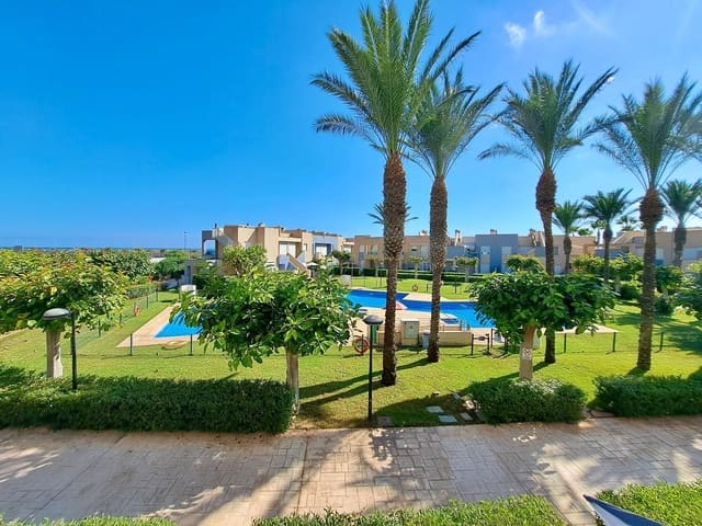 2 makuuhuone Asunto vuokrattavana paikassa Roquetas de Mar mukana uima-altaan - 550 € (Ref: 9220132)