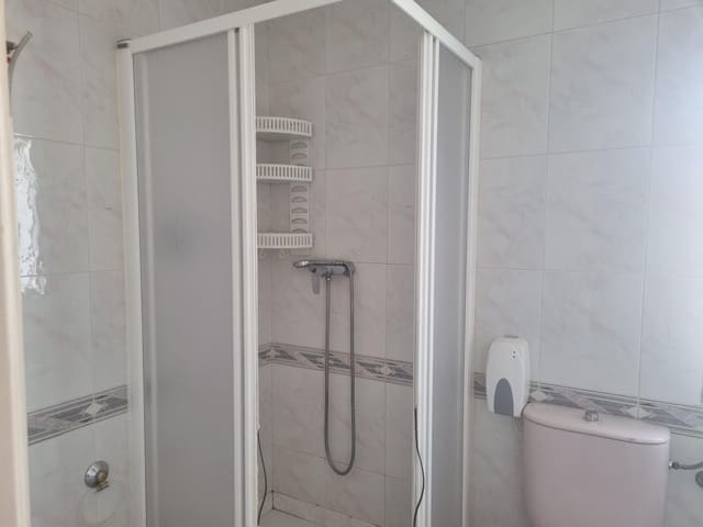 1 sypialnia Apartament na sprzedaż w Miasto Almería - 70 000 € (Ref: 9226863)