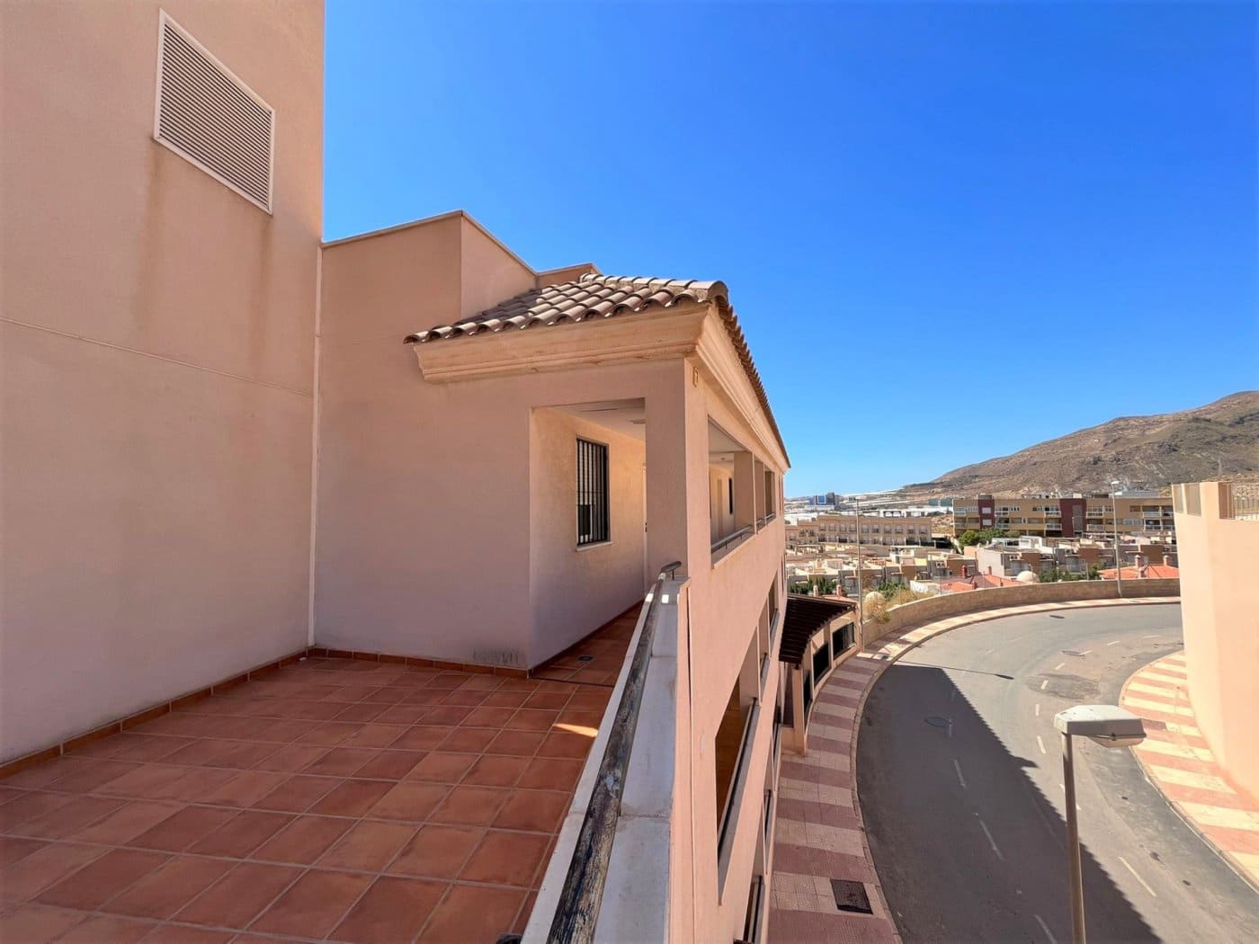 1 soverom Leilighet til leie i Aguadulce (Almeria) med svømmebasseng - € 550 (Ref: 9236570)