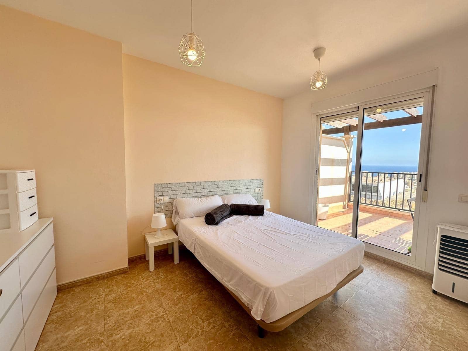 1 soverom Leilighet til leie i Aguadulce (Almeria) med svømmebasseng - € 550 (Ref: 9236570)
