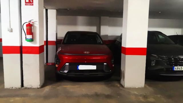 Garage for sale in Almería city - € 15,000 (Ref: 9243160)