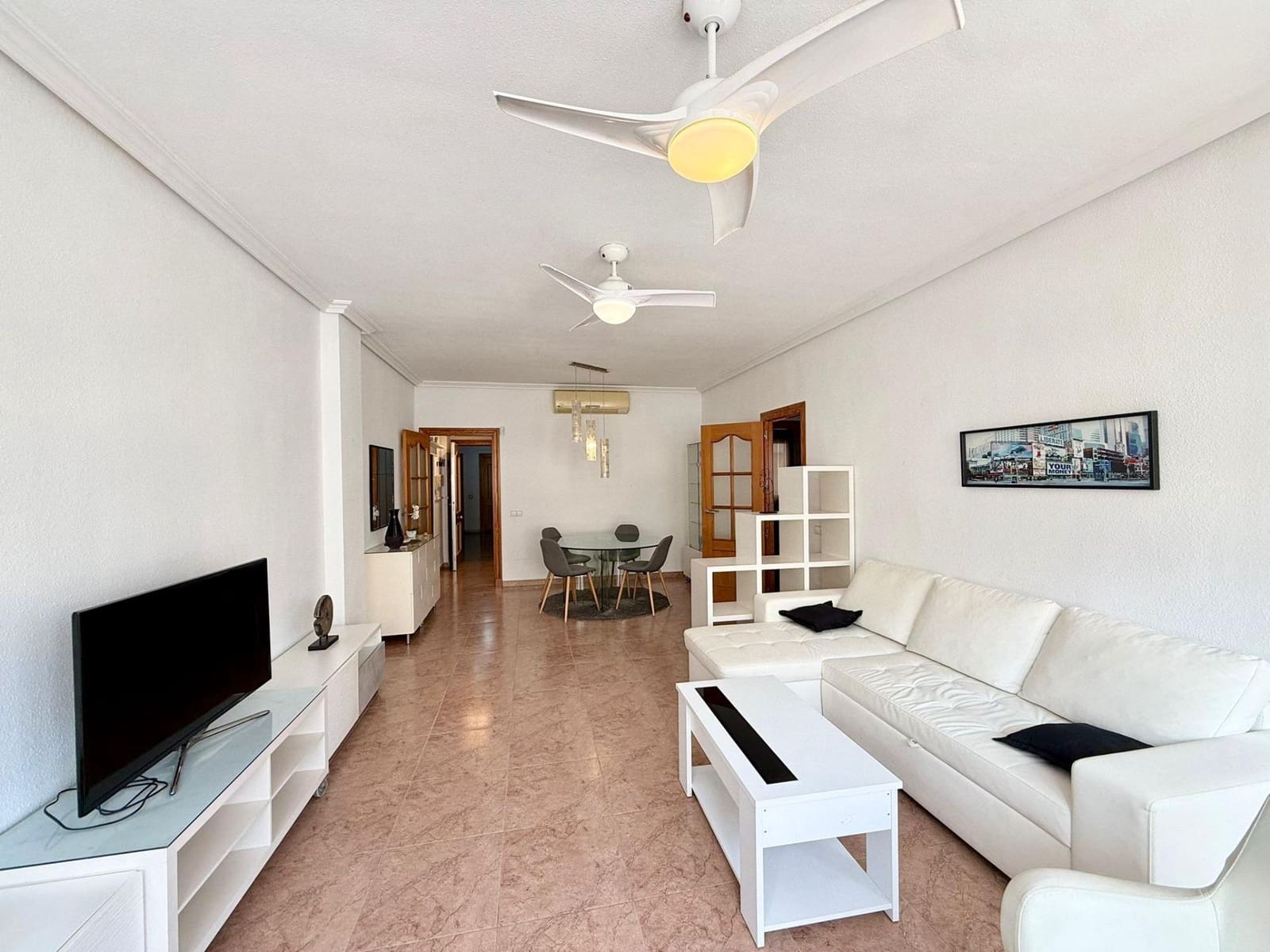 2 bedroom Flat for sale in Aguadulce (Almeria) with pool - € 192,000 (Ref: 9285342)