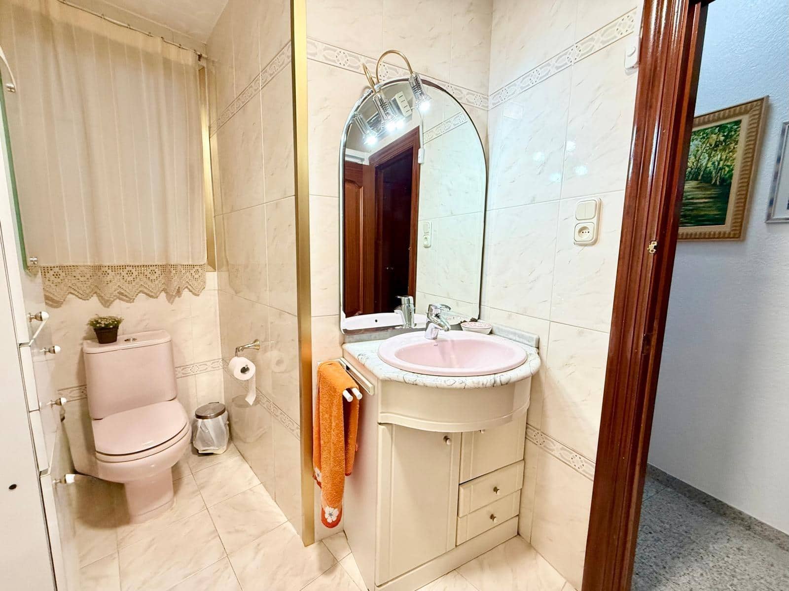 3 slaapkamer Flat te koop in Almeria stad - € 180.000 (Ref: 9326600)