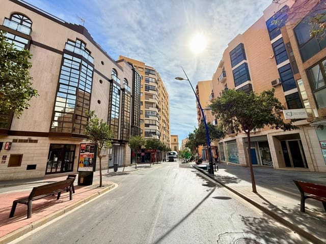 3 chambre Appartement à vendre à Almería ville - 180 000 € (Ref: 9326600)