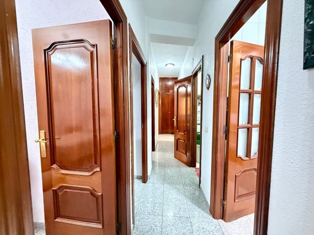 3 quarto Apartamento para venda em Almeria cidade - 160 000 € (Ref: 9326600)