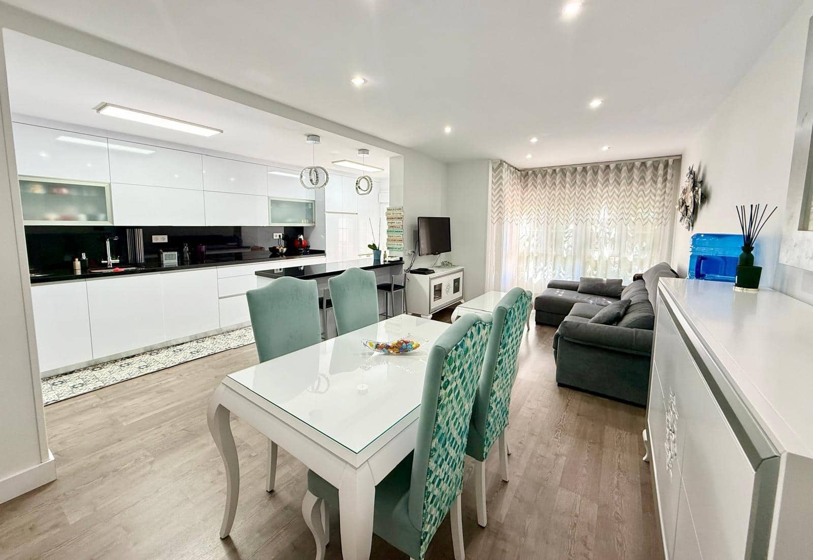 3 soveværelse Lejlighed til salg i El Parador de las Hortichuelas - € 165.000 (Ref: 9338436)