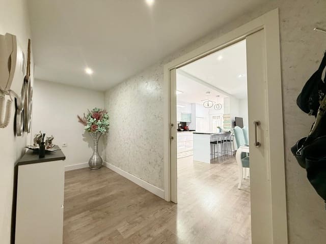 3 soveværelse Lejlighed til salg i El Parador de las Hortichuelas, Roquetas de Mar - € 165.000 (Ref: 9338436)