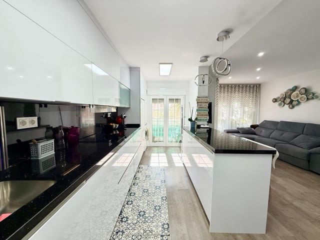 3 soveværelse Lejlighed til salg i El Parador de las Hortichuelas, Roquetas de Mar - € 165.000 (Ref: 9338436)