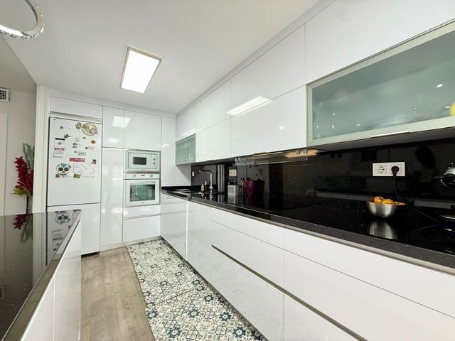 3 soveværelse Lejlighed til salg i El Parador de las Hortichuelas, Roquetas de Mar - € 165.000 (Ref: 9338436)