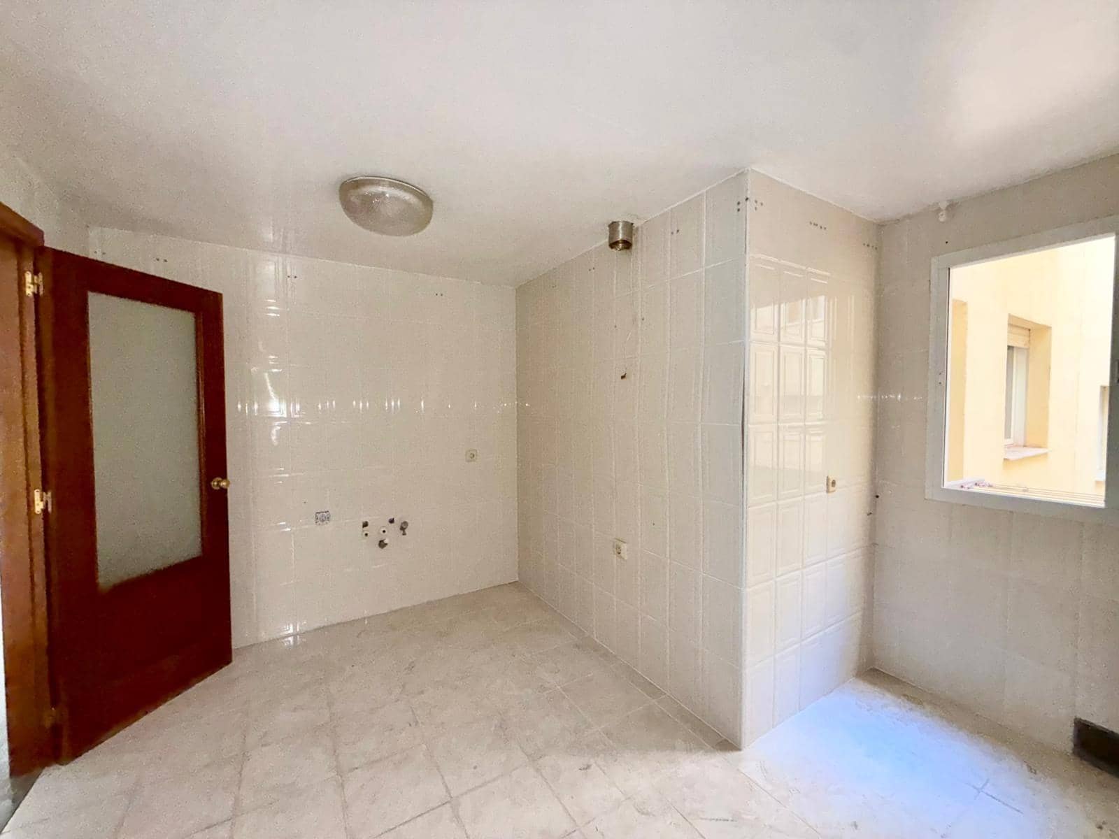 4 slaapkamer Flat te koop in Almeria stad - € 228.000 (Ref: 9355986)