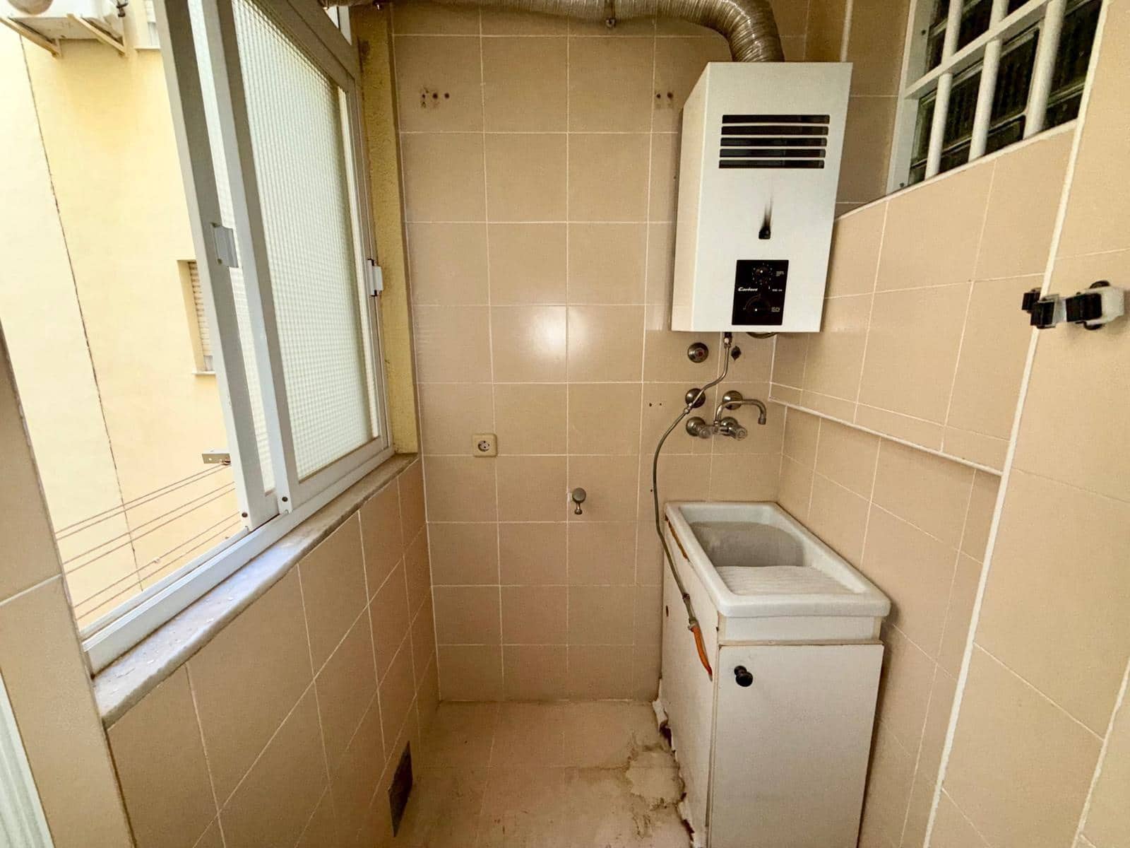 4 slaapkamer Flat te koop in Almeria stad - € 228.000 (Ref: 9355986)