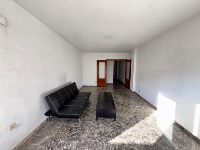 4 slaapkamer Flat te koop in Almería stad - € 228.000 (Ref: 9355986)