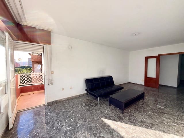 4 slaapkamer Flat te koop in Almería stad - € 228.000 (Ref: 9355986)